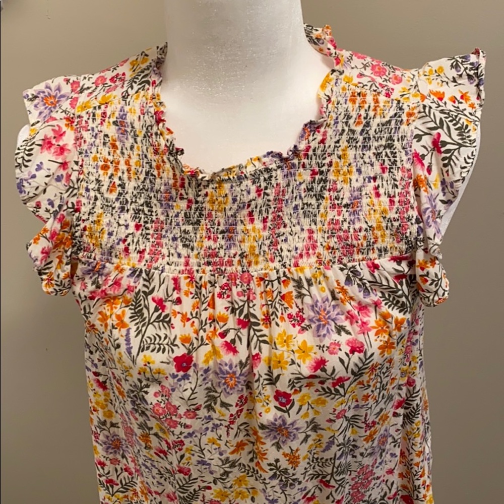Old Navy flower ruffle top